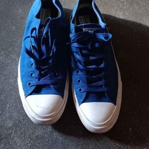 chuck taylor 2 lows with lunarlon dark blue